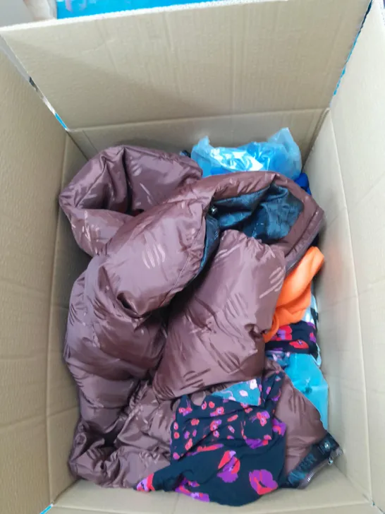 LARGE BOX OF ASSORTED CLOTHING ITEMS IN VARIOUS COLOURS AND SIZES INCLUDING TROUSERS , TOPS AND JUMPERS 