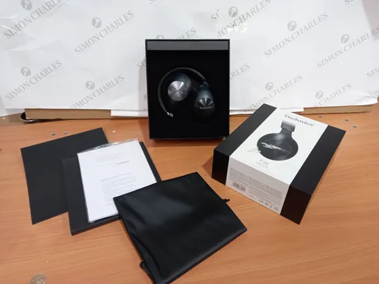 BOXED TECHNICS F50 WIRELESS HEADPHONES 