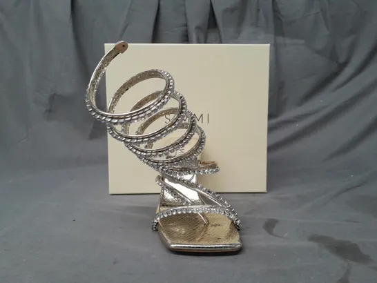 BOXED PAIR OF SIMMI LONDON ALIAS-2 OPEN TOE HEELED SANDALS IN METALLIC GOLD W. JEWEL EFFECT UK SIZE 3