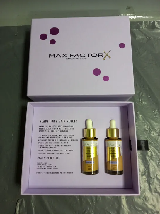 BOXED MAX FACTOR 2X30ML MIRACLE PURE SKIN RESET FOUNDATION ON 80-85 MEDIUM AND 60-80 LIGHT/MEDIUM