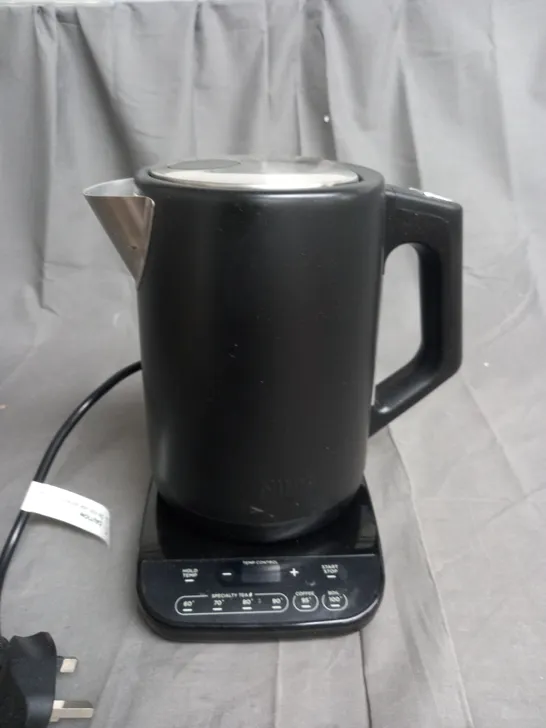 BOXED NINJA PERFECT TEMPERATURE KETTLE KT200UK