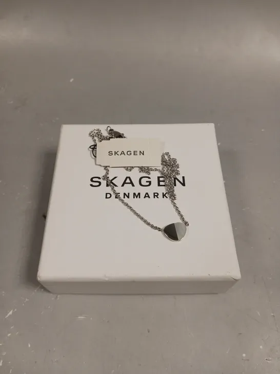 SKAGEN MOTHER OF PEARL CHAIN LINK NECKLACE 