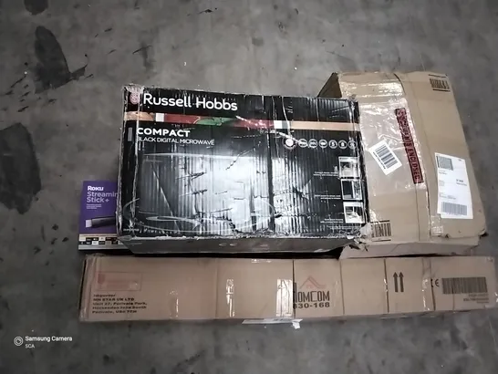 PALLET OF ASSORTED ITEMS INCLUDING ROKU STREAMING STICK+, RUSSELL HOBBS COMPACT DIGITAL MICROWAVE 