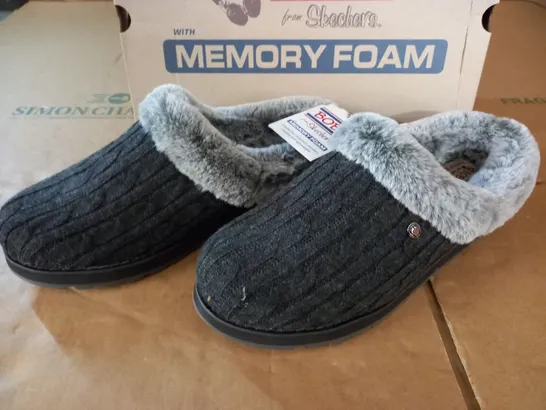 PAIR OF BOBS FOR SKECHERS MEMORY FOAM SLIPPERS - UK 7