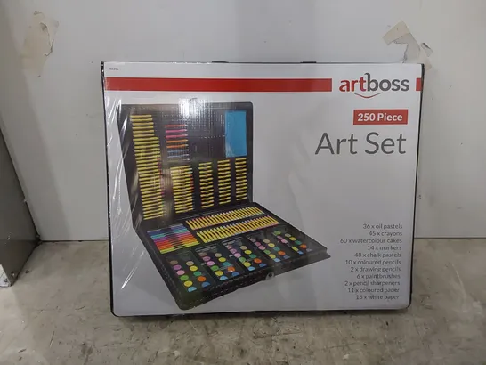 BOXED 250- PIECE ART DRAWING SET 