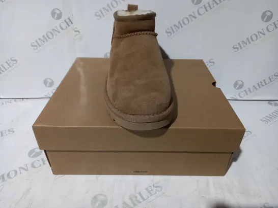 BOXED PAIR OF UGG CLASSIC ULTRA MINI SHOES IN TAN UK SIZE 4