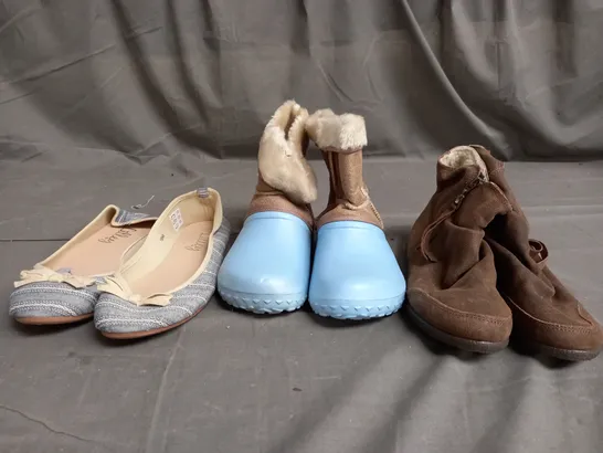 APPROXIMATELY 12 ASSORTED KIDS PAIRS OF SHOES IN VARIOUS COLOURS, STYLES, AND SIZES