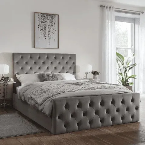 BOXED MIKAYLA CAVILL GREY FABRIC UPHOLSTERED BED FRAME KING SIZE (3 BOXES)