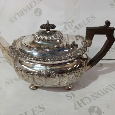 VINTAGE SILVER EFFECT TEAPOT