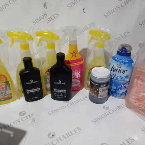 APPROXIMATELY 10 ASSORTED CLEANING PRODUCTS TO INCLUDE THE PINK STUFF, ELBOW GREASE, GLASS RESTORATION STAIN REMOVER, ETC