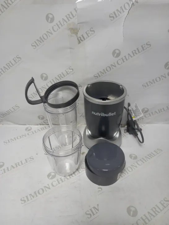 NUTRIBULLET BLENDER