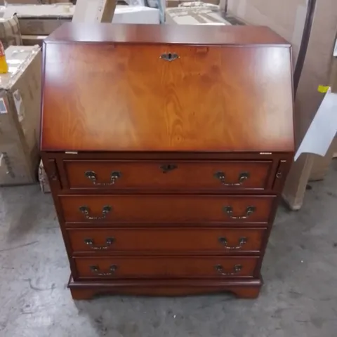 LARGE GEORGIAN STYLE MAHOGAY BUREAU/WRITING DESK 