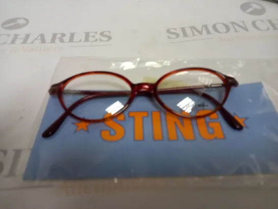 APPROX 13 DERIGO STING GLASSES - BOXED