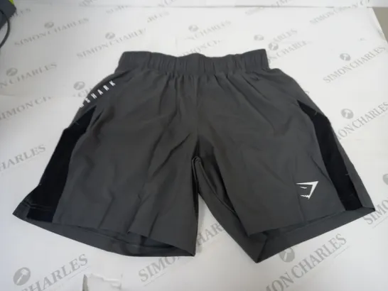 GYMSHARK TRAINING SHORTS SIZE S