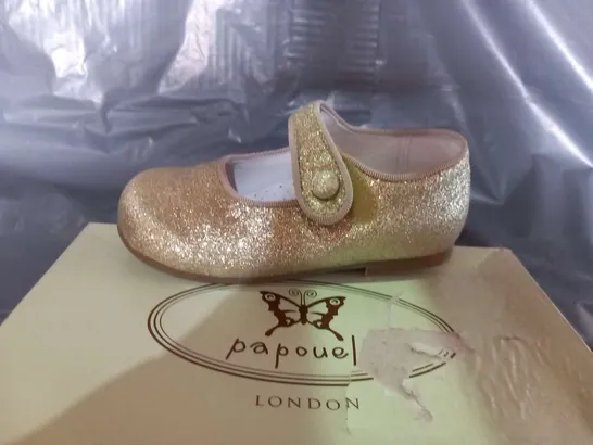 BOXED PAPOUEL CATALINA GLITTERY GOLD CASUALS SIZE KIDS 25