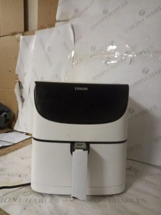 COSORI AIR FRYER 1700W MAX XXL 5.5L DIGITAL TOUCHSCREEN - WHITE