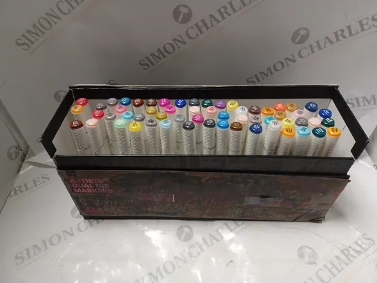 BOX OF ASSORTED ARTISTS DUAL NIP MARKERS IN VARIOUS COLOURS 