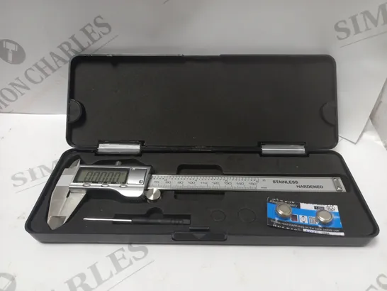 BOXED DIGITAL CALIPER 0-150mm