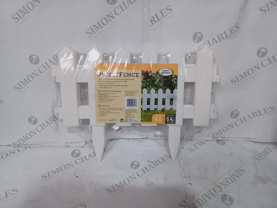 LOT TO CONTAIN 4 X PACKS OF SMART GARDEN PICKET FENCES - 2 PER PACK