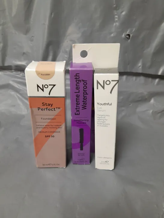 LOT OF 3 OF NO7 COSMETIC PRODUCTS TO INCLUDE STAY PERFECT FOUNDATION 30ML, EXTREME LENGTH WATERPROOF MASCARA 7ML AND YOUTHFUL EYE SERUM 15ML