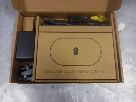 BOXED EE BROADBAND HUB