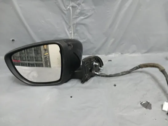 NISSAN LEAF N/S WING MIRROR BLACK