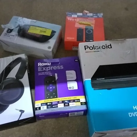 BOX OF ASSORTED ELECTRICAL ITEMS INCLUDING HEADPHONES, ROKU EXPRESS STICK, DVD PLAYER, ALARM CLOCK AND FIRE TV STICK