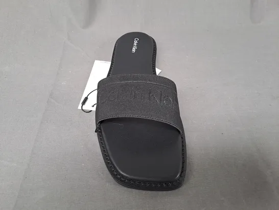 BOXED PAIR OF CALVIN KLEIN FLAT SLIDERS IN BLACK UK SIZE 6