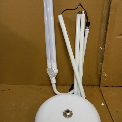 DAYLIGHT COMPANY DN1530 DUO FLOOR LAMP 