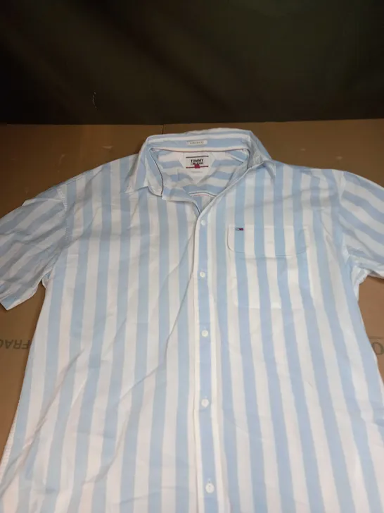 TOMMY HILIGER BUTTONED SHIRT SIZE L