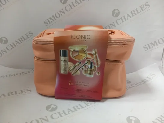 ICONIC LONDON WE GLOW AGAIN BRILLER ENCORE GIFT SET