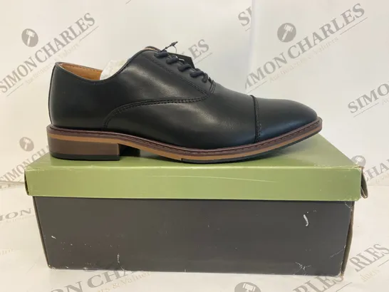 BOXED PAIR OF GOODFELLOW&CO BLACK SHOES SIZE 8