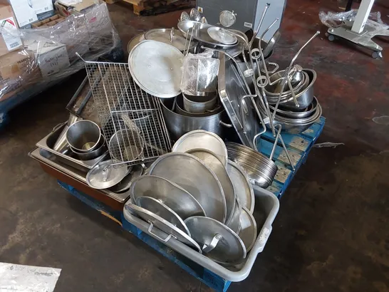 PALLET TO CONTAIN A LARGE ASSORTMENT OF METAL CATERING EQUIPMENT 