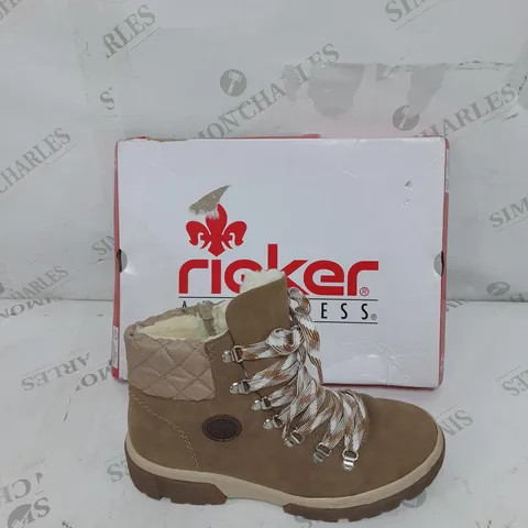 BOXED PAIR OF RIEKER LACE UP CHUNKY BOOTS IN CREAM SIZE 5