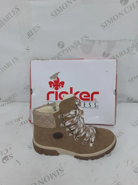 BOXED PAIR OF RIEKER LACE UP CHUNKY BOOTS IN CREAM SIZE 5