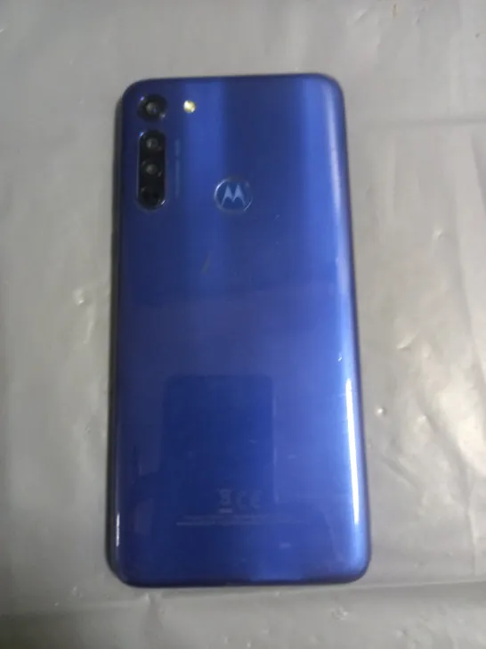 UNBOXED MOTOROLA XT2045-2 MOBILE PHONE IN BLUE 