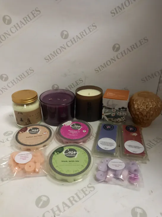 BOX OF APPROXIMATELY 20 ASSORTED SCENTED CANDLE & WAX MELTING PRODUCTS	