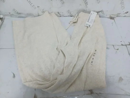 UNIQLO CORD PANTS IN WHITE - SMALL