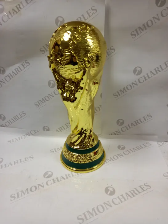 REPLICA WORLD CUP TROPHY