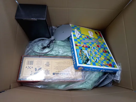 LARGE BOX OF ASSORTED TOYS AND GAMES TO INCLUDE TEDDIES, FANCY DRESS AND TOY DINOSAURS