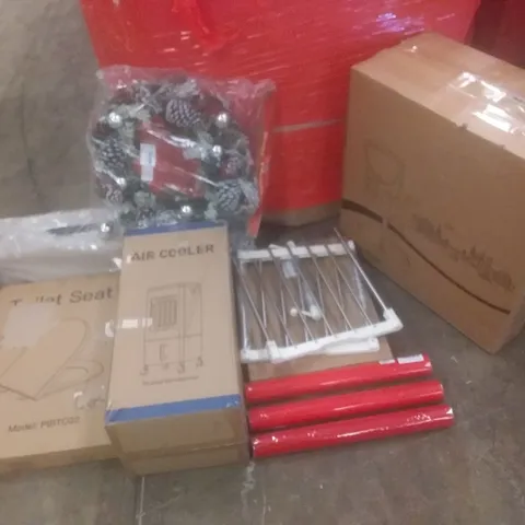 PALLET OF ASSORTED ITEMS TO INCLUDE: AIR COOLER, TOILET SEAT, CHRISTMAS WREATH, OFFICE CHAIR, ALPHA CAMP LOUNGER ETC