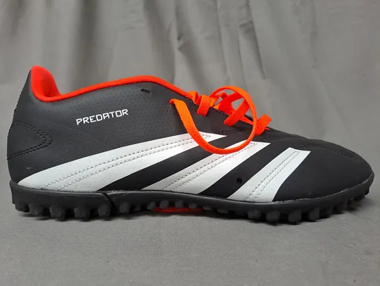 PAIR OF ADIDAS PREDATOR SHOES IN BLACK/ORANGE UK SIZE 8