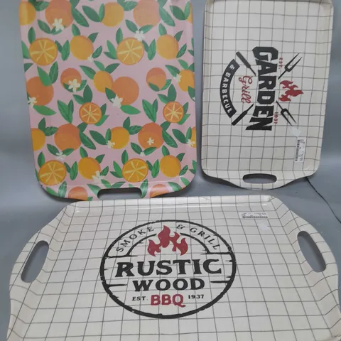 BOX OF APPROXIMATELY 5 ITEMS TO INCLUDE TRAYS, BBQ, BOWL ETC