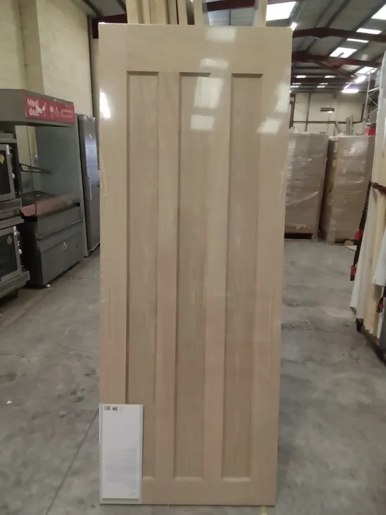 PACKAGED 1980 X 760MM 3 PANNEL OAK VENEER INTERNAL DOOR