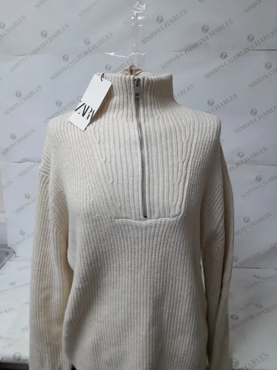 ZARA HALF ZIP SWEATER IN CREAM SIZE L 