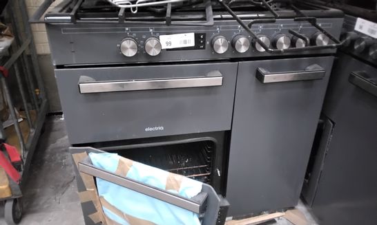 ELECTRIQ IQRANGE90CG THREE DOOR OVEN WITH HOBS GREY