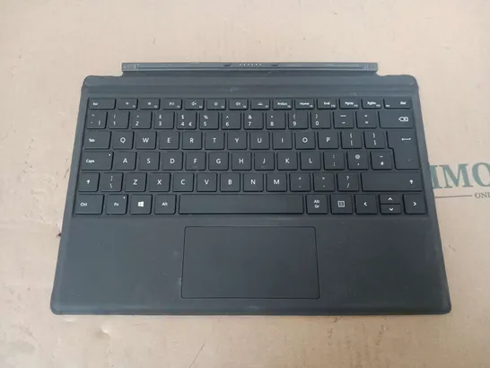 MICROSOFT DETACHABLE KEYBOARD