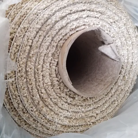 ROLL OF QUALITY B.OBSESSION BOULDER CARPET APPROXIMATELY 6.5×4M