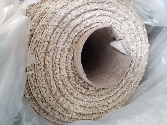 ROLL OF QUALITY B.OBSESSION BOULDER CARPET APPROXIMATELY 6.5×4M