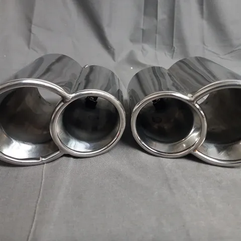 SET OF EXHAUST TIPS 